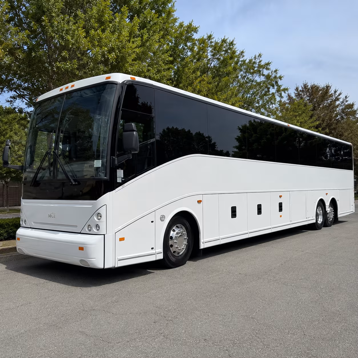 busrentalsouthfield com connects you to corporate airport shuttles for southfield s automotive and business corridor