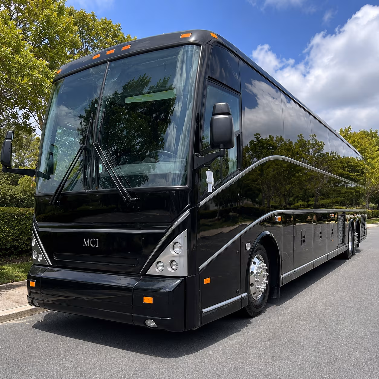 busrentalsouthfield com will help you find prom minibuses and charter buses for every group size