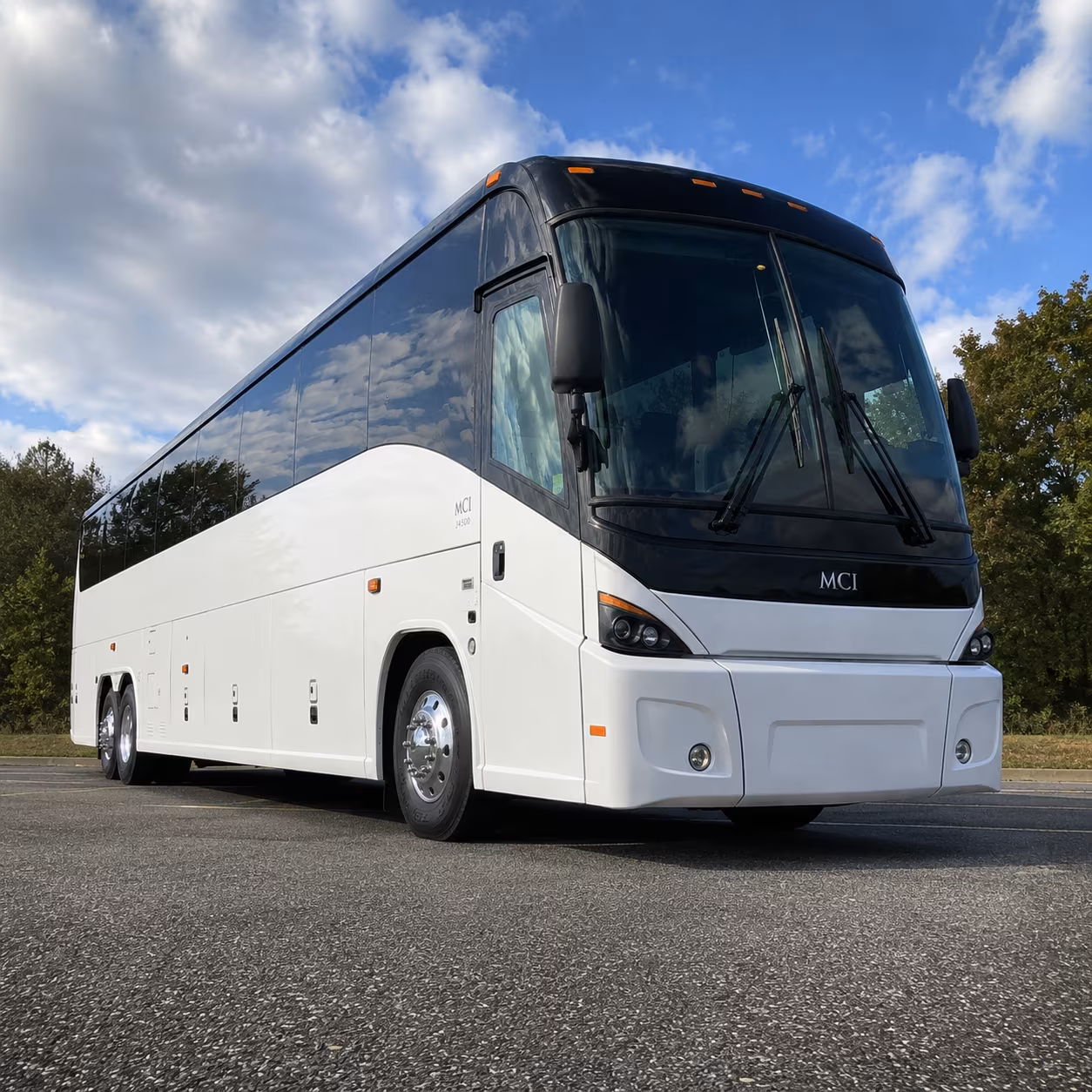 busrentalsouthfield com will help you move teams between southfield auburn hills and dearborn