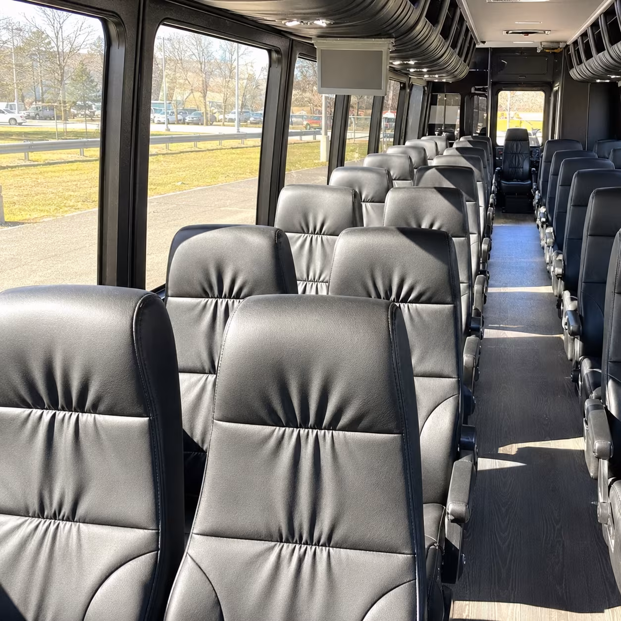 minibuses and charter buses to lansing for civics field trips